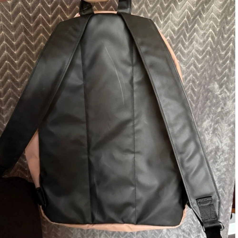 Herschel Supply Co. main materials matte